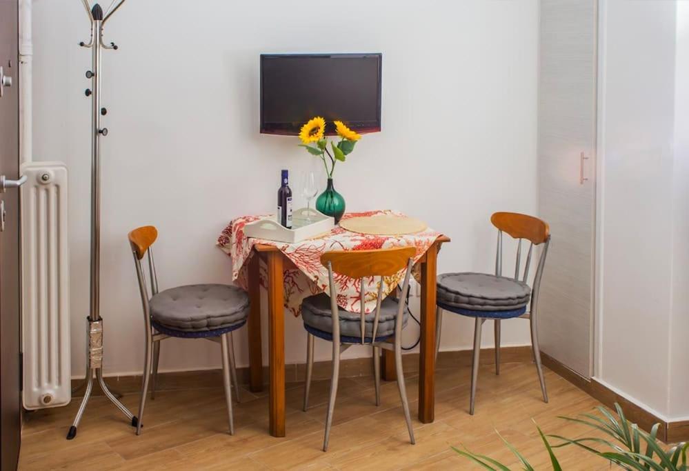 Cozy Athens Hideaway Διαμέρισμα Εξωτερικό φωτογραφία